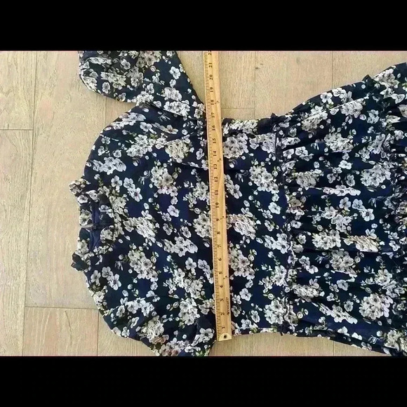 Showpo. floral ruffle dress navy blue size us 6 - Picture 3 of 6
